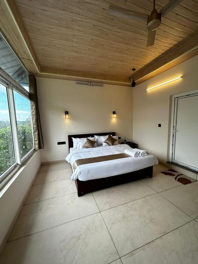 Wild Elephant Resort Kallar Vattiyar Exterior photo