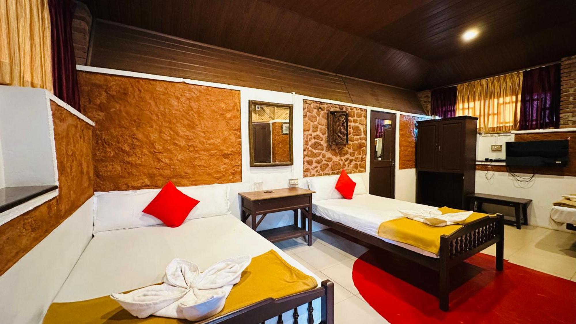 Wild Elephant Resort Kallar Vattiyar Exterior photo