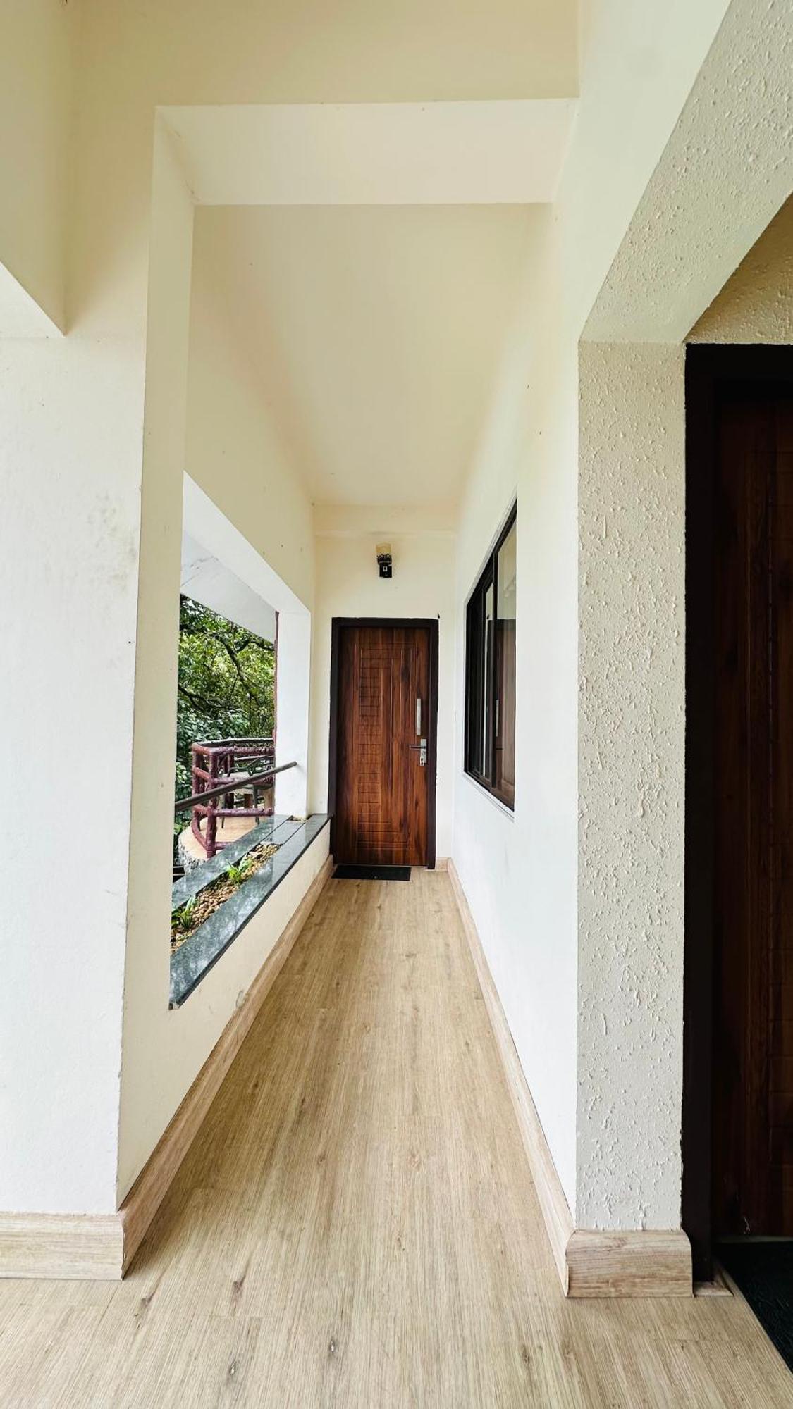 Wild Elephant Resort Kallar Vattiyar Exterior photo